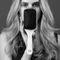 Boar - Nylon Hairbrush Glossy White M