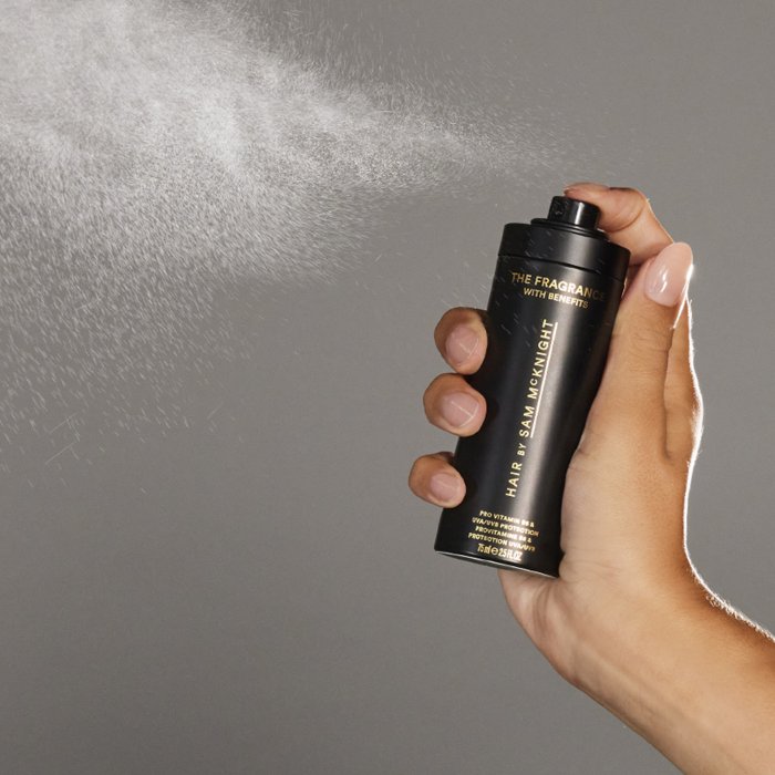 THE FRAGRANCE WITH BENEFITS fra Hair by Sam McKnight