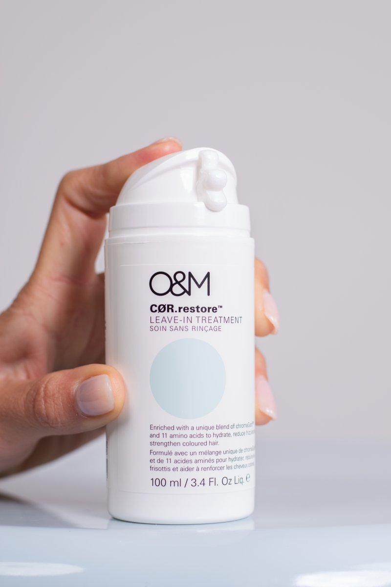 C&Oslash;R.RESTORE LEAVE-IN TREATMENT